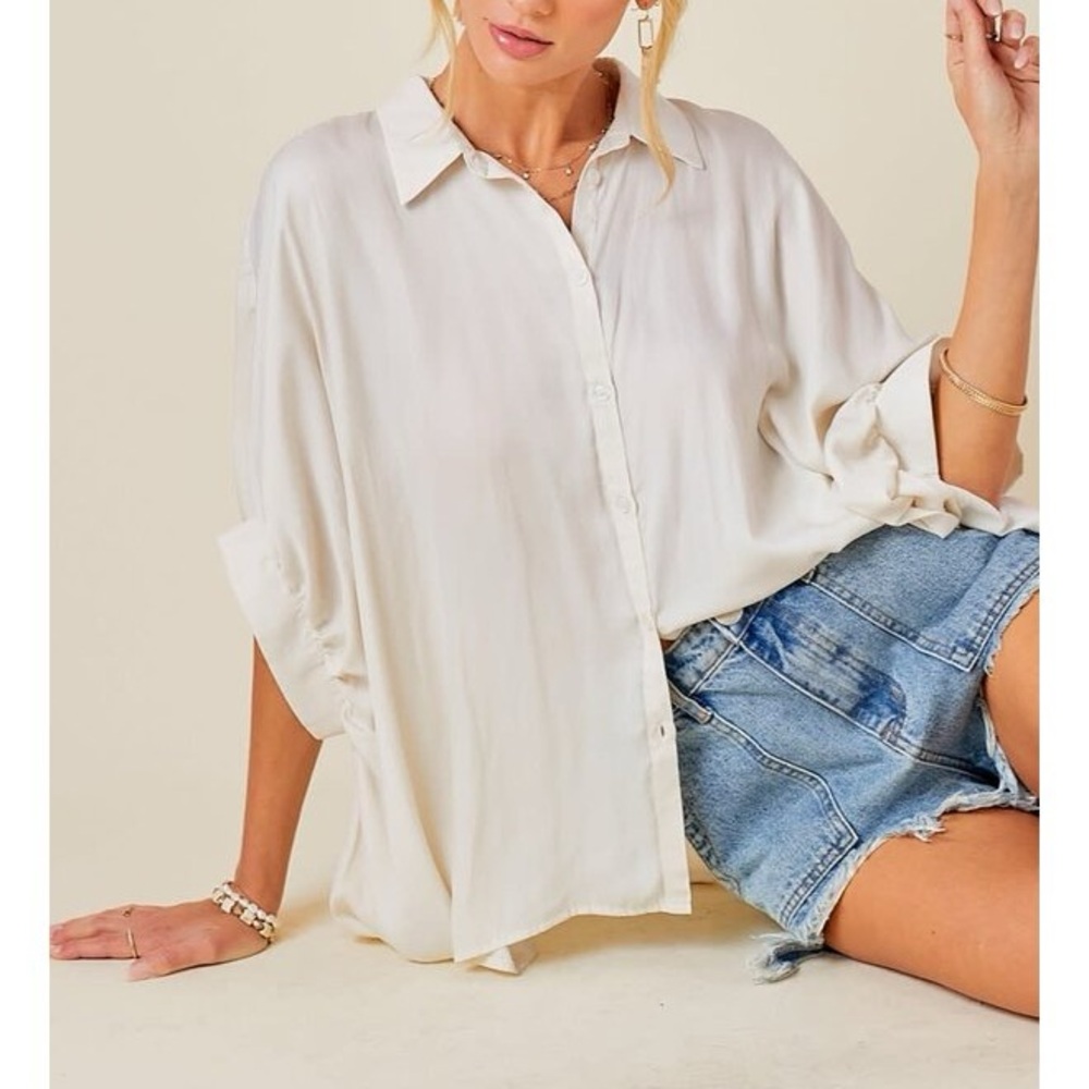 Day moon white blouse
